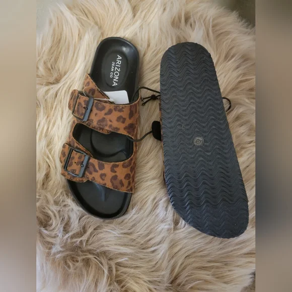 (NWT) Arizona Jean Company Leopard Print Double Buckle Sandals - Brown/Black - Picture 3 of 3